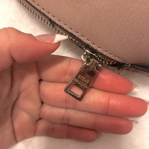 Steve Madden Mini Purple Cross Body Handbag - Picture 5 of 12